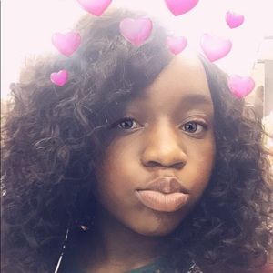 Meet your Posher, Ayesha